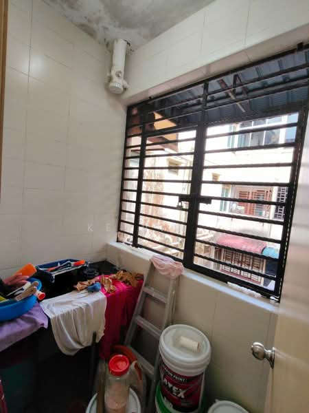Rumah Flat untuk Dijual di Flat Bukit Indah - Kelvin . - Yard - PropertyGuru.com.my
