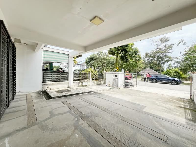 2-storey Terraced House for Sale in Sungai Buloh (Selangor) - Firdaus Husin - Exterior - PropertyGuru.com.my