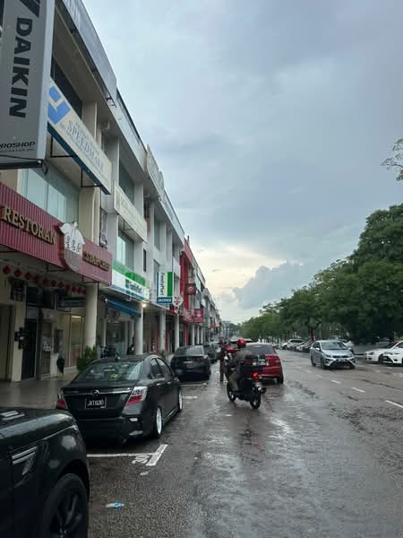 Shop for Rent in Taman Molek (Johor Bahru) - Jemie . - PropertyGuru.com.my