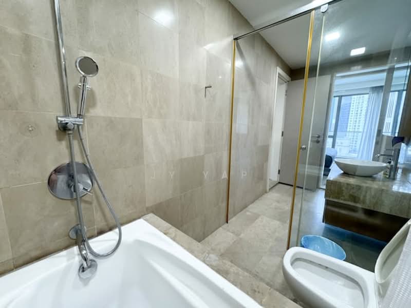 Service Residence for Sale at Bintang Fairlane Residences - JY Yap - Bathroom - PropertyGuru.com.my