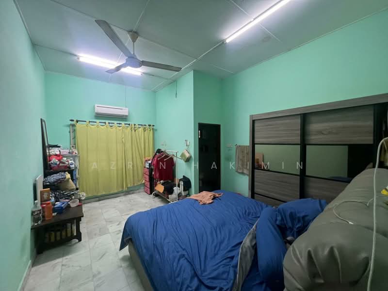 Rumah Teres untuk Dijual di Taman Maznah (Klang) - Nazrin Hakimin - Bedroom - PropertyGuru.com.my