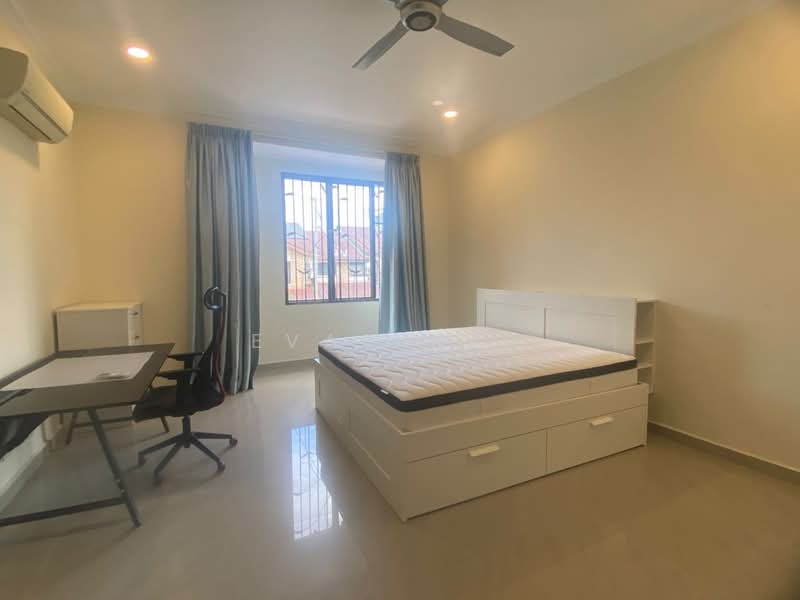 2-storey Terraced House for Sale in Bandar Puteri Puchong (Puchong) - Evan Goh - Bedroom - PropertyGuru.com.my
