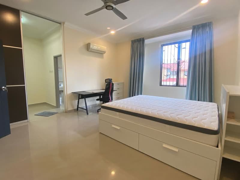 2-storey Terraced House for Sale in Bandar Puteri Puchong (Puchong) - Evan Goh - Bedroom - PropertyGuru.com.my