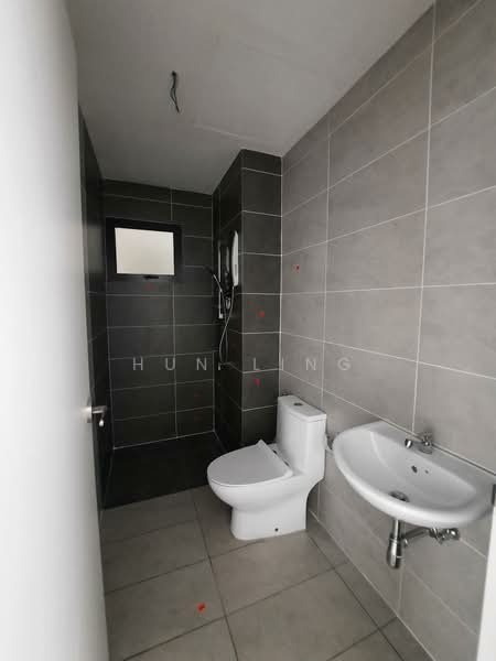 Servis Apartment untuk Dijual di M Oscar - Hun Ling - Bathroom - PropertyGuru.com.my