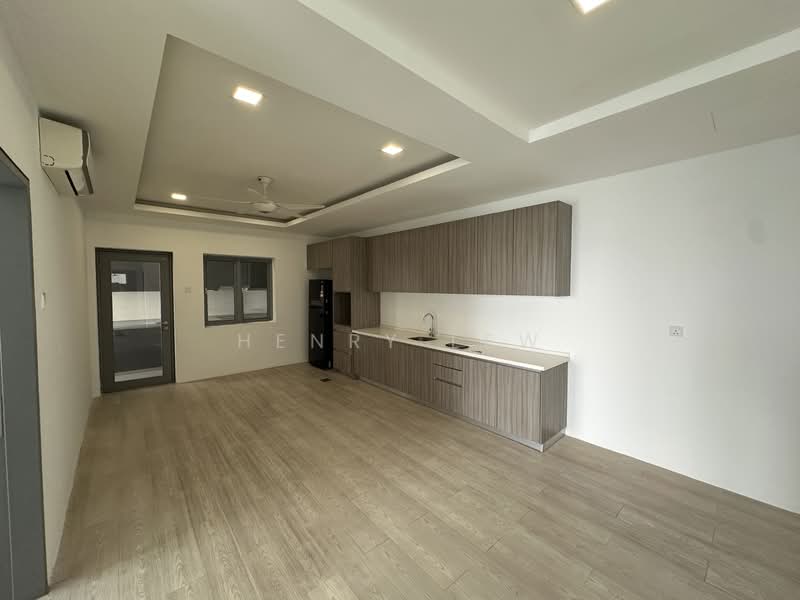 Condominium for Sale at Lakefront Residence - Henry Lew - Kitchen - PropertyGuru.com.my