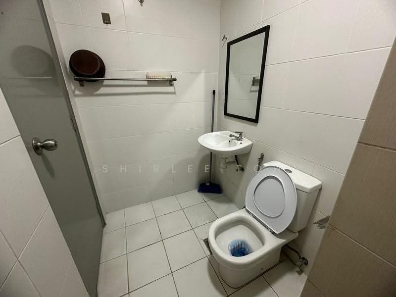 Kondominium untuk Dijual di The Wharf Residence - Shirlee Toh - Bathroom - PropertyGuru.com.my