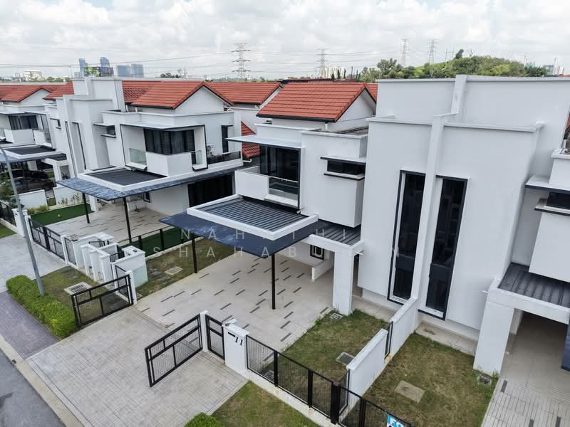 Semi-Detached House for Sale in Bukit Bandaraya (Shah Alam) - Nahathir Shahabudin - Exterior - PropertyGuru.com.my