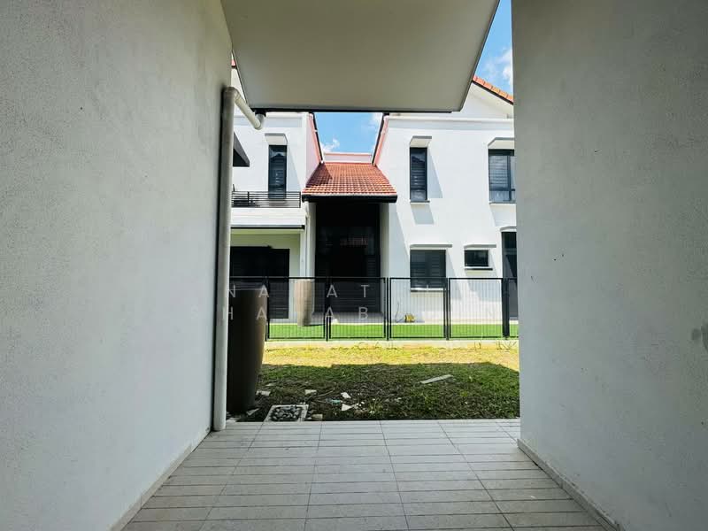 Semi-Detached House for Sale in Bukit Bandaraya (Shah Alam) - Nahathir Shahabudin - Exterior - PropertyGuru.com.my
