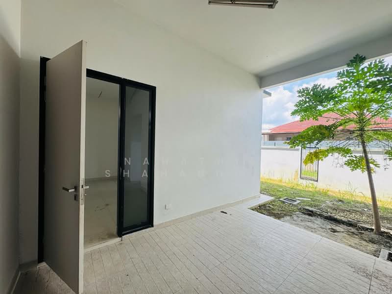 Semi-Detached House for Sale in Bukit Bandaraya (Shah Alam) - Nahathir Shahabudin - Exterior - PropertyGuru.com.my