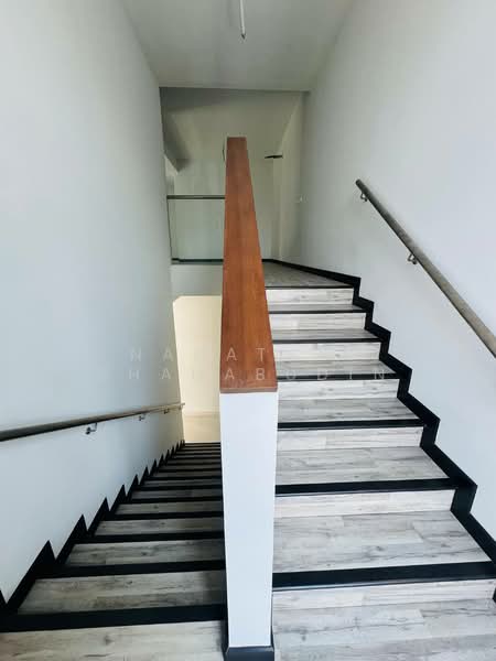Semi-Detached House for Sale in Bukit Bandaraya (Shah Alam) - Nahathir Shahabudin - PropertyGuru.com.my