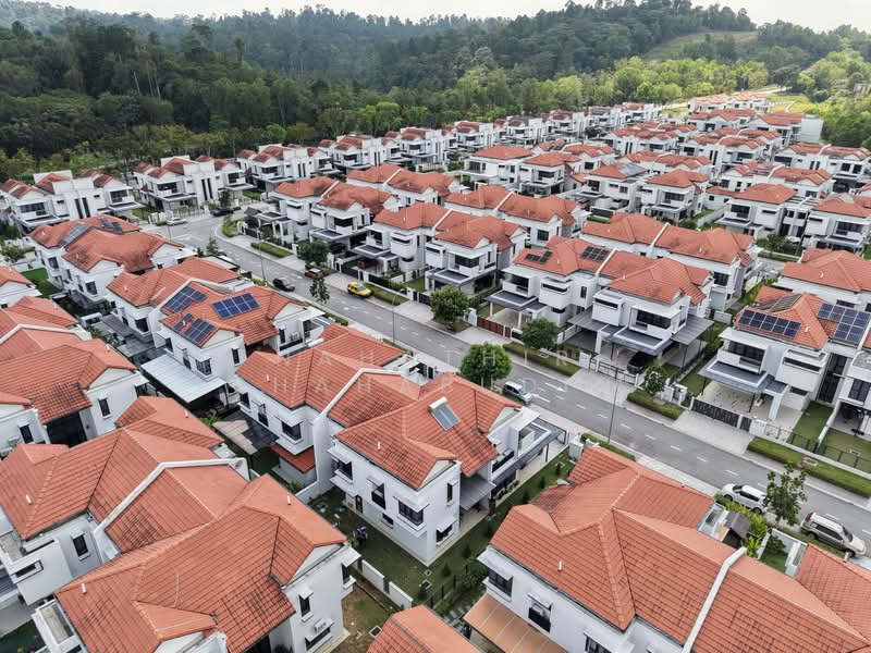 Semi-Detached House for Sale in Bukit Bandaraya (Shah Alam) - Nahathir Shahabudin - Exterior - PropertyGuru.com.my