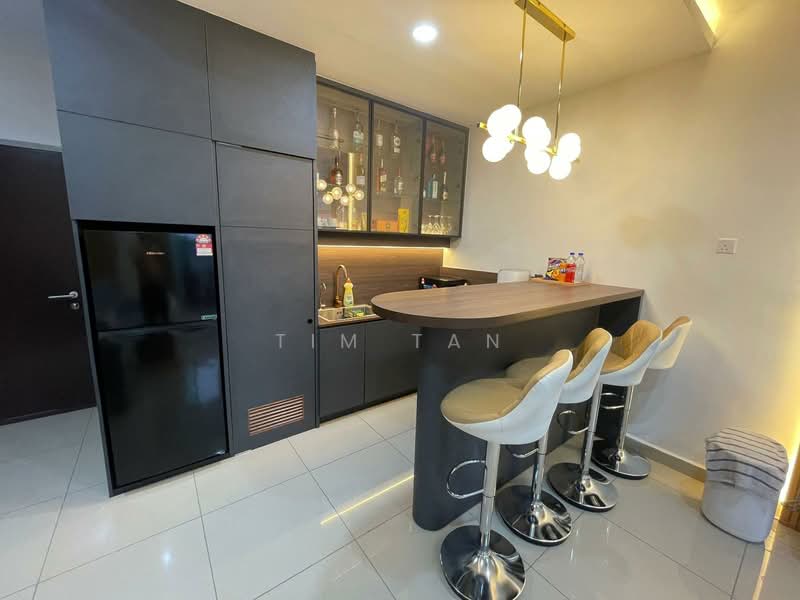 Service Residence for Sale at KSL Residence 2 @ Kangkar Tebrau - Tim Tan - Kitchen - PropertyGuru.com.my