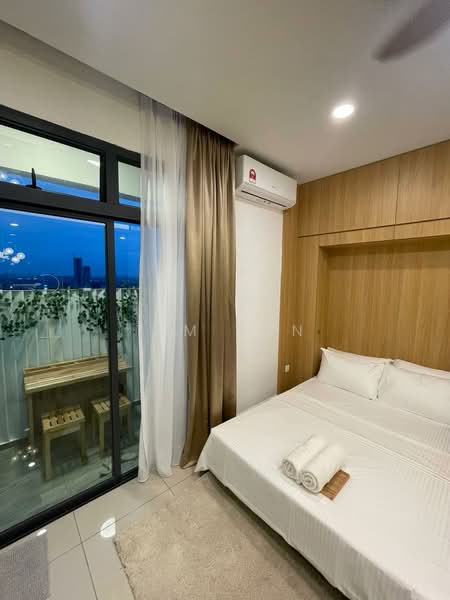 Service Residence for Sale at KSL Residence 2 @ Kangkar Tebrau - Tim Tan - Bedroom - PropertyGuru.com.my