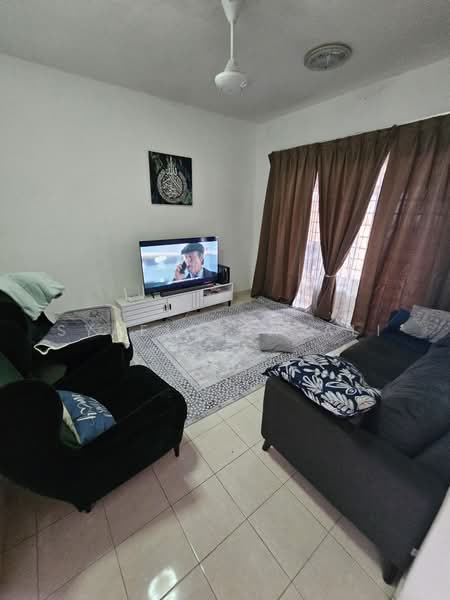 Rumah Teres 2 Tingkat untuk Dijual di U12, Taman Cahaya Alam (Shah Alam) - Syafiq Razali - Living Room - PropertyGuru.com.my