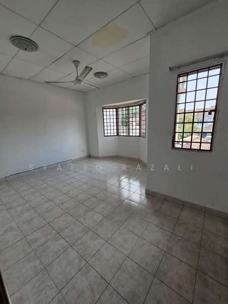 Rumah Teres 2 Tingkat untuk Dijual di U12, Taman Cahaya Alam (Shah Alam) - Syafiq Razali - PropertyGuru.com.my
