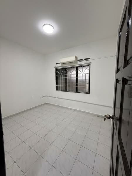 1-storey Terraced House for Rent in Taman Johor Jaya (Johor Bahru) - Kavin Tan - Interior - PropertyGuru.com.my