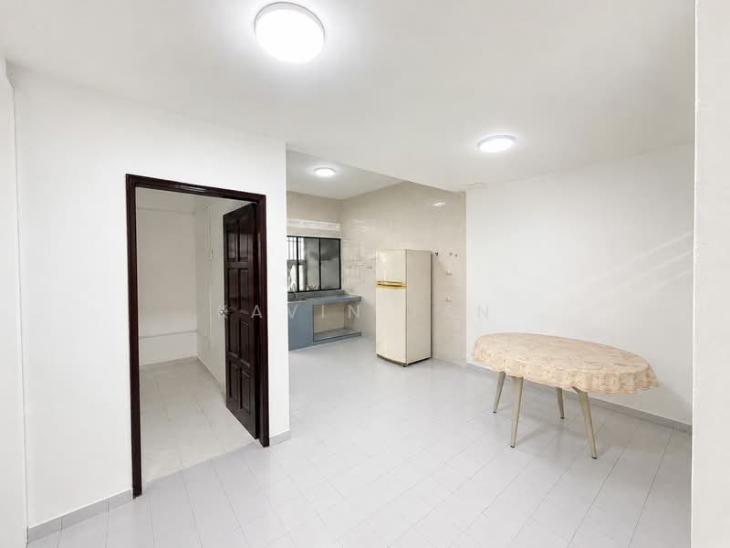 1-storey Terraced House for Rent in Taman Johor Jaya (Johor Bahru) - Kavin Tan - Kitchen - PropertyGuru.com.my