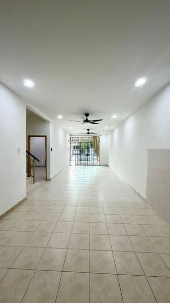 1.5-storey Terraced House for Sale in Taman Pelangi Indah (Ulu Tiram) - Fion Choo - Interior - PropertyGuru.com.my