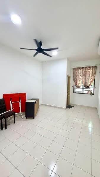 1.5-storey Terraced House for Sale in Taman Pelangi Indah (Ulu Tiram) - Fion Choo - Living Room - PropertyGuru.com.my