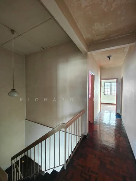Rumah Teres 2 Tingkat untuk Dijual di Taman Mayang Jaya (Petaling Jaya) - Richard Liew - Corridor - PropertyGuru.com.my