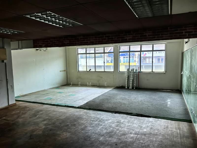 Shop for Rent in Taman Molek (Johor Bahru) - Jemie . - Interior - PropertyGuru.com.my