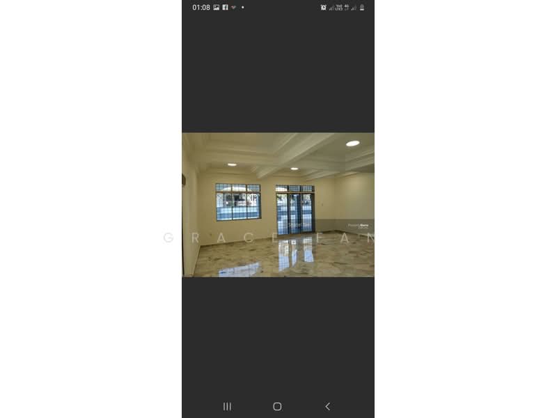Rumah Teres untuk Disewa di Taman Kluang Barat (Kluang) - Grace Fan - Living Room - PropertyGuru.com.my