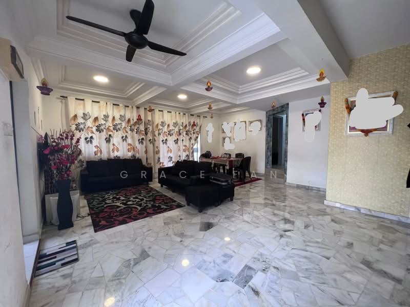 Rumah Teres untuk Disewa di Taman Kluang Barat (Kluang) - Grace Fan - Living Room - PropertyGuru.com.my
