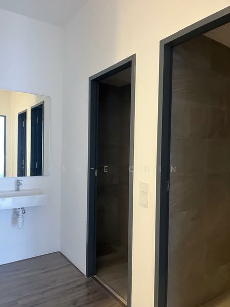 Service Residence for Sale at Henna Residence  @ The Quartz WM - Ken-E Chin - Bathroom - PropertyGuru.com.my