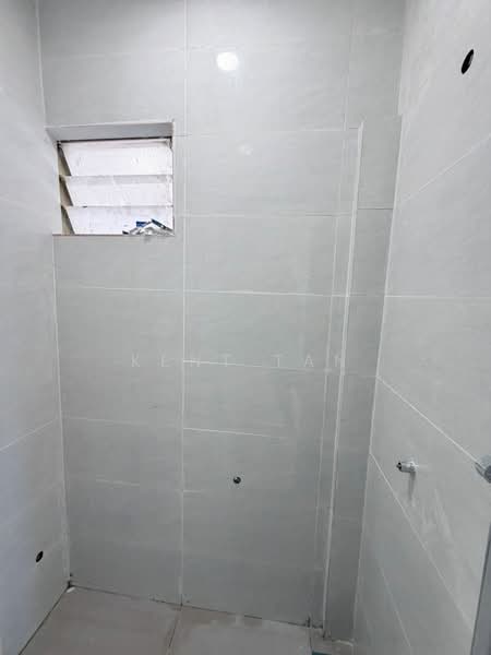 Flat for Sale at Flat Taman Rinting - Kent Tan - Bathroom - PropertyGuru.com.my