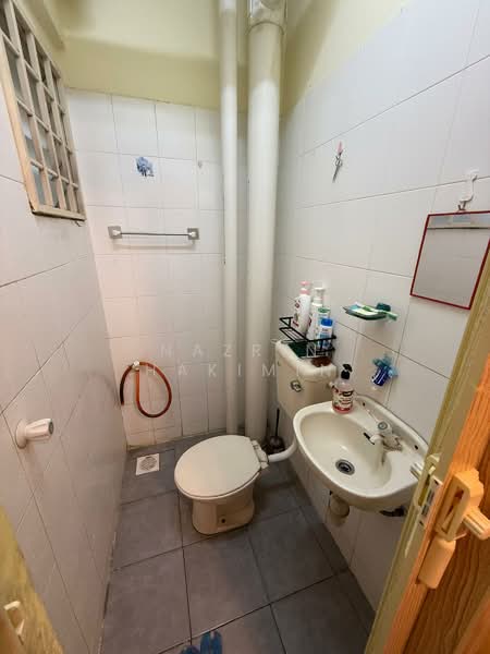 Apartment for Sale at Lakeview Apartments - Nazrin Hakimin - PropertyGuru.com.my