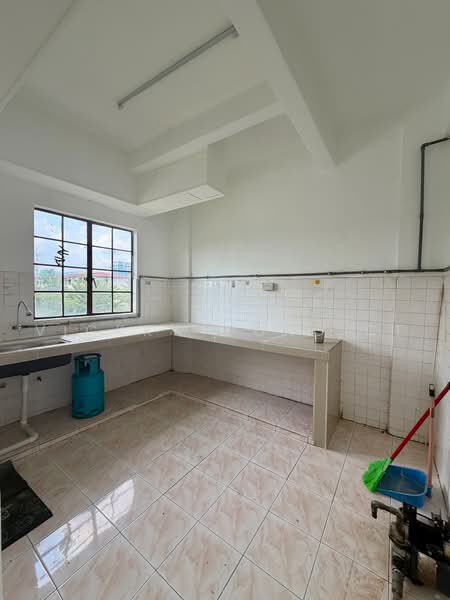 Apartment for Sale at Kedidi Apartment - Vickky Wong CF - Kitchen - PropertyGuru.com.my