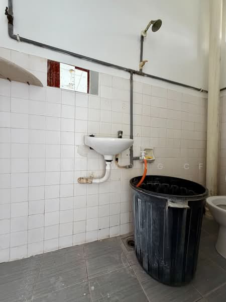Apartment for Sale at Kedidi Apartment - Vickky Wong CF - Bathroom - PropertyGuru.com.my