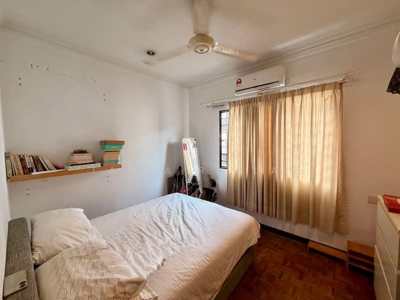 2-storey Terraced House for Sale in Seksyen 13 (Shah Alam) - Tasya Ruslan - Bedroom - PropertyGuru.com.my