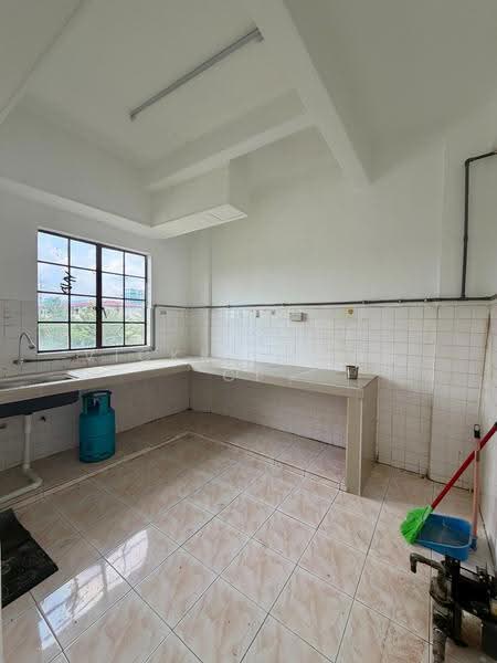Pangsapuri untuk Disewa di Kedidi Apartment - Vickky Wong CF - Kitchen - PropertyGuru.com.my