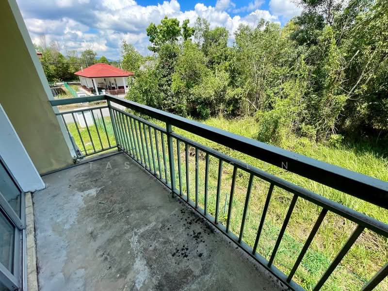 Bungalow for Sale in Mahkota Hills (Lenggeng) - Tasya Ruslan - Balcony - PropertyGuru.com.my
