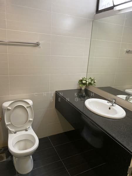 Service Residence for Sale at Fahrenheit 88 (KL Plaza Suites) - Chen Kah Seng - Bathroom - PropertyGuru.com.my