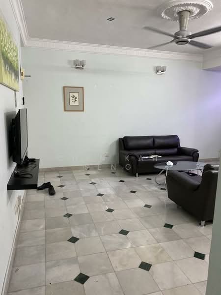 Service Residence for Sale at Fahrenheit 88 (KL Plaza Suites) - Chen Kah Seng - Living Room - PropertyGuru.com.my