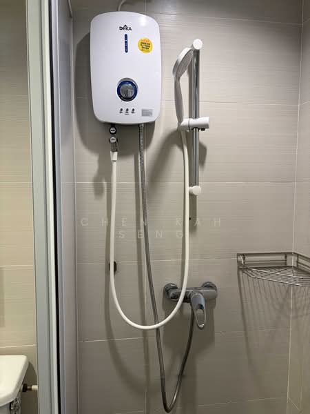 Servis Apartment untuk Dijual di Fahrenheit 88 (KL Plaza Suites) - Chen Kah Seng - Bathroom - PropertyGuru.com.my