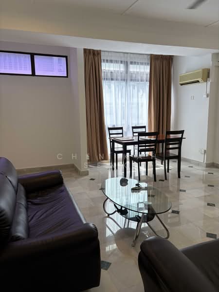 Servis Apartment untuk Dijual di Fahrenheit 88 (KL Plaza Suites) - Chen Kah Seng - Living Room - PropertyGuru.com.my