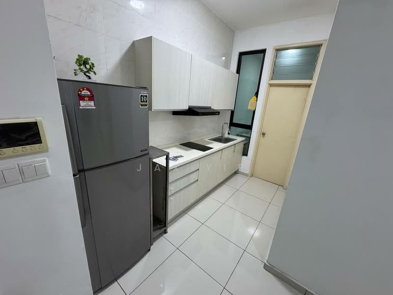 Service Residence for Rent at D'Summit Residences - Jax Yip - Kitchen - PropertyGuru.com.my