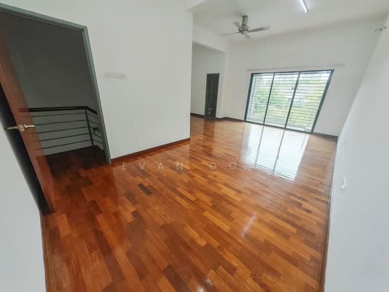2.5-storey Terraced House for Sale in Bandar Puteri Puchong (Puchong) - Evan Goh - Living Room - PropertyGuru.com.my