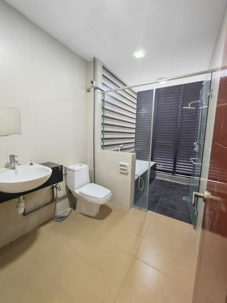 2.5-storey Terraced House for Sale in Bandar Puteri Puchong (Puchong) - Evan Goh - Bathroom - PropertyGuru.com.my