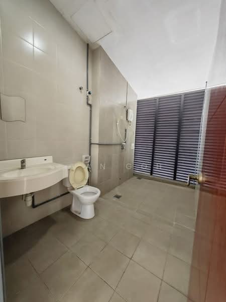 2.5-storey Terraced House for Sale in Bandar Puteri Puchong (Puchong) - Evan Goh - Bathroom - PropertyGuru.com.my