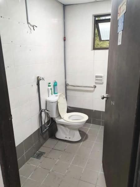 Kedai / Pejabat untuk Dijual di Shah Alam (Selangor) - Mohd Luqman - Bathroom - PropertyGuru.com.my