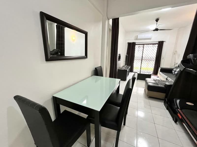 Pangsapuri untuk Disewa di Mon Glori - Sze Lee - Dining Room - PropertyGuru.com.my