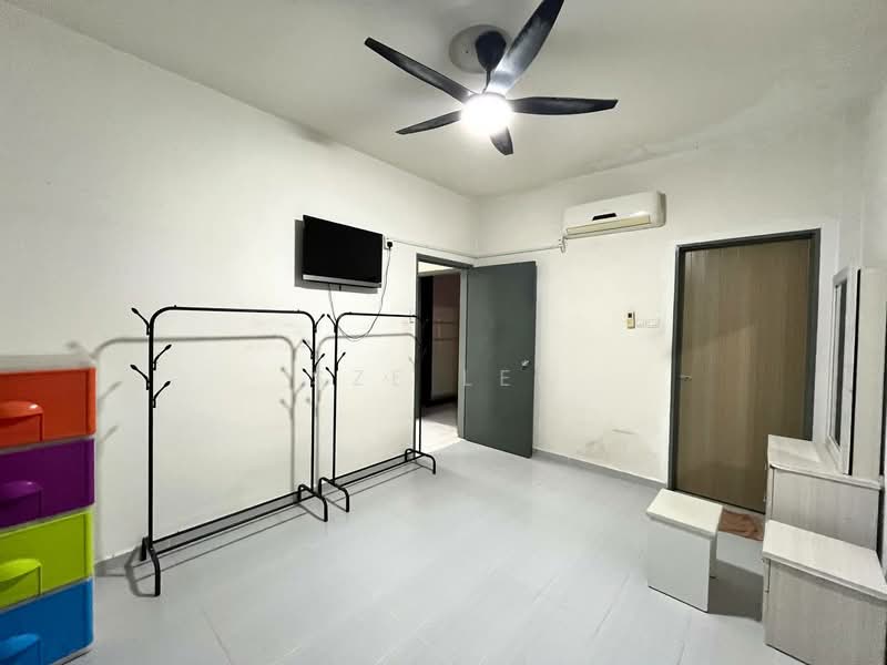 Pangsapuri untuk Disewa di Mon Glori - Sze Lee - Bedroom - PropertyGuru.com.my