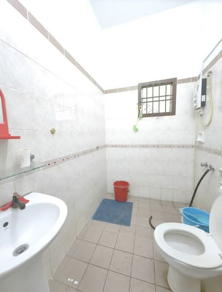 Rumah Teres 1.5 Tingkat untuk Dijual di Bandar Seri Alam (Masai) - Ee Fong Toh - PropertyGuru.com.my