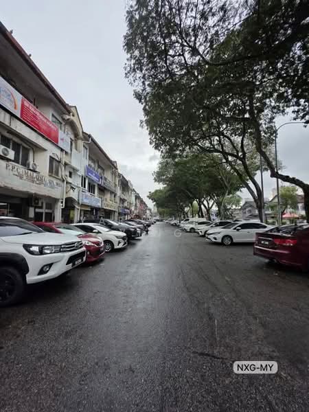 Shop for Rent in Bandar Sunway (Sunway) - Yap Chew Ying - Exterior - PropertyGuru.com.my