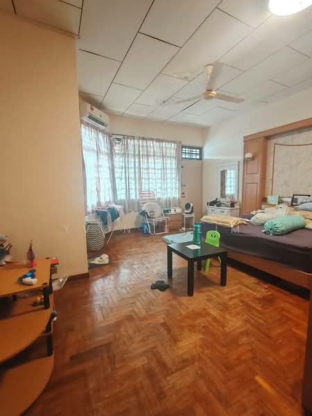 2-storey Terraced House for Sale in Taman Daya (Johor Bahru) - Yvonne Lim - Bedroom - PropertyGuru.com.my