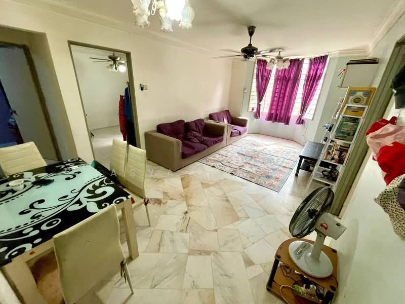 Pangsapuri untuk Dijual di Apartment Seroja - Tasya Ruslan - Living Room - PropertyGuru.com.my